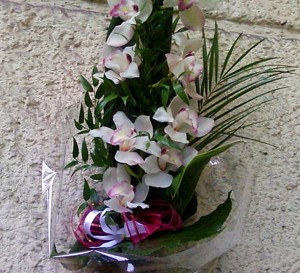 Bukiet z białej orchidei cymbidium (1)